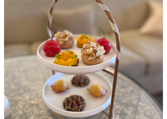 シャネル銀座ビルディング最上階の2つ星レストラン「ベージュ アラン・デュカス 東京」“パティシエの手仕事”を堪能できるアフタヌーンティー9 1 金 スタート株式会社 スティルフーズのプレスリリース