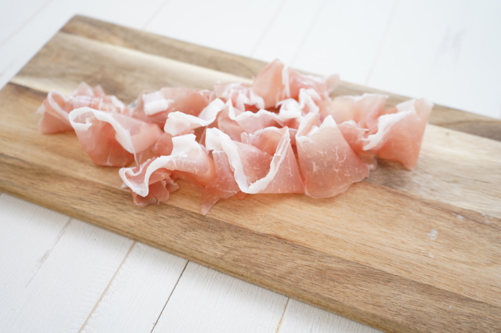 豪華でおしゃれに！プロが教える、生ハムの盛り付けポイントファンファン福岡