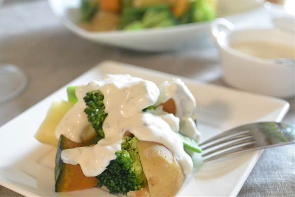 蒸し野菜のアンチョビソース