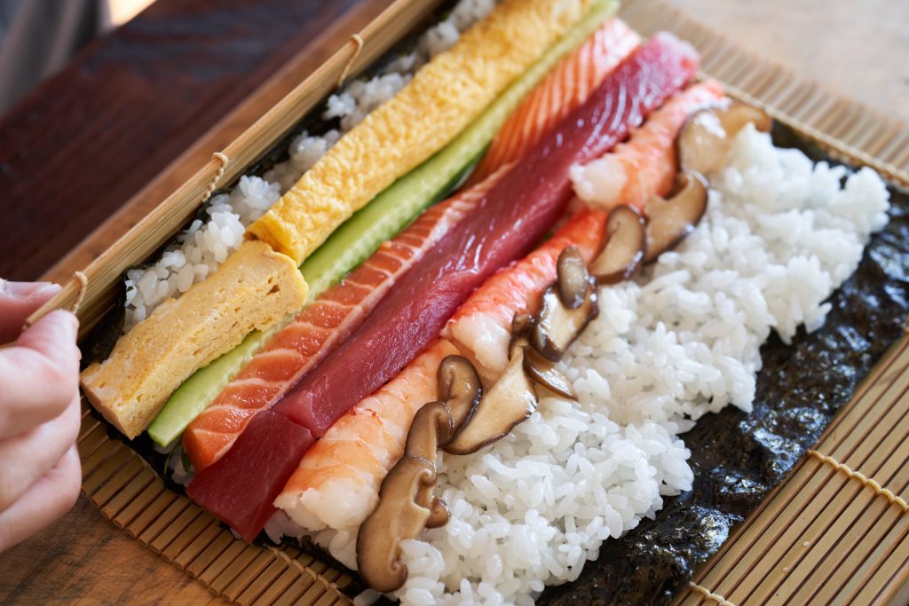 恵方巻の歴史と具材の意味：節分をもっと楽しむ完全ガイド食べレア北海道北海道の食材お取り寄せ通販サイト