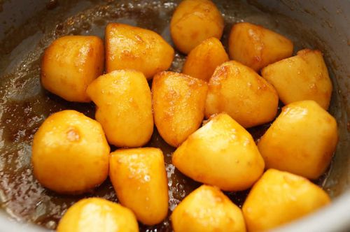 新じゃがいものバター醤油煮っ転がし