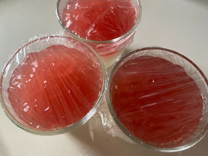 コストコ プレスンシール ラップ 密着ラップ 食品保存 キッチンラップ 電子レンジ対応 冷凍保存 BPAフリー 多用途 30cm 43.4m 3個セット Awake30cm 43.4m 3個3コストコ プレスンシール ラップ 密着ラップ 食品保存 キッチンラップ 電子レンジ対応冷凍保存 BPA