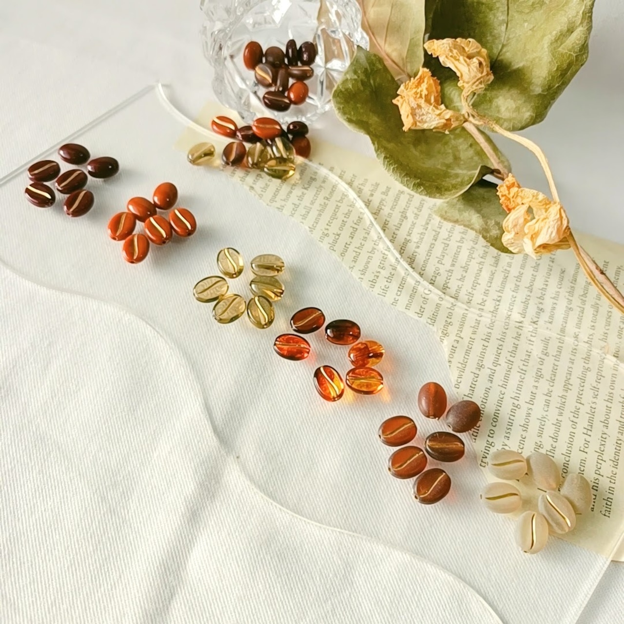 珈琲好きのコーヒービーンズのブレスレット チェコビーズコーヒー豆 ビーズブレスレットビーズアクセサリーiichi日々の暮らしを心地よくするハンドメイドやアンティークのマーケットプレイス