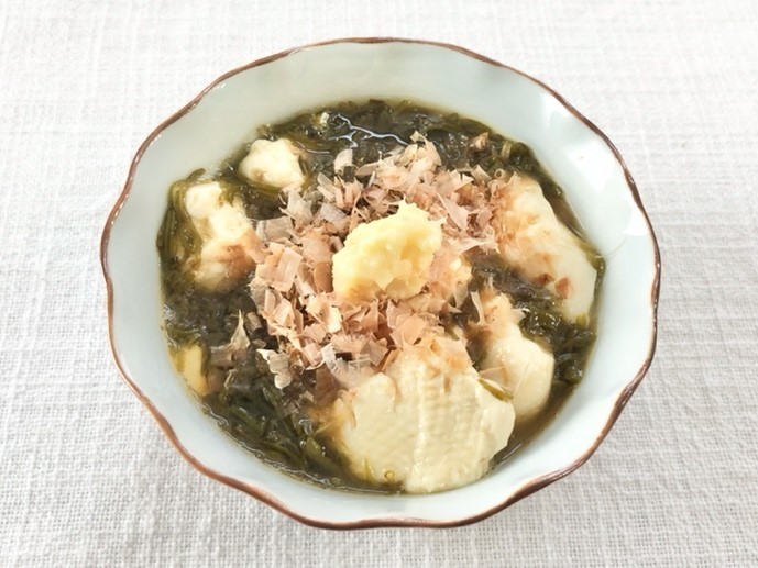 めかぶの美味しい食べ方😋めかぶと小松菜のとろとろ旨だし漬け