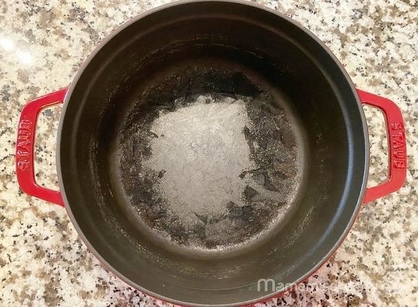 野田琺瑯で焦げを落とす効果的な方法