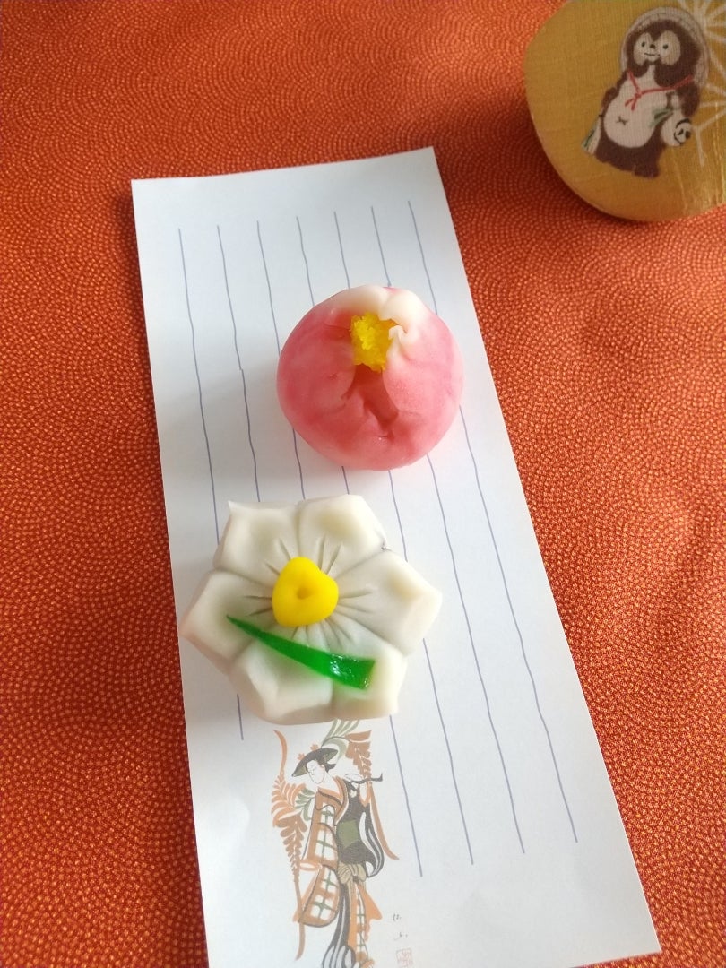 クリスマス テーブルウェア イタリア製 陶器 食器 ハンドメイド サラダボウル ポインセチア レリーフ 中鉢16cm 手作り スープ皿 南欧食器 赤緑 Italy bre-1673k -ヨーロッパギフト専門店 カサピース - プレゼント＆ギフトのギフトモール