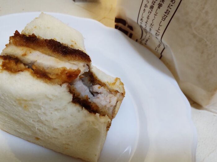 超BIGサイズ！コメダ珈琲でテイクアウト カツサンド・カツパン・フィッシュフライバーガー- わんこと息子、時々夫婦✿