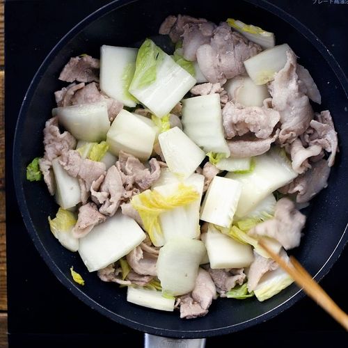 白菜と豚バラのバターポン酢炒め 飯が進みすぎて困る簡単おかずレシピ・作り方Tasty