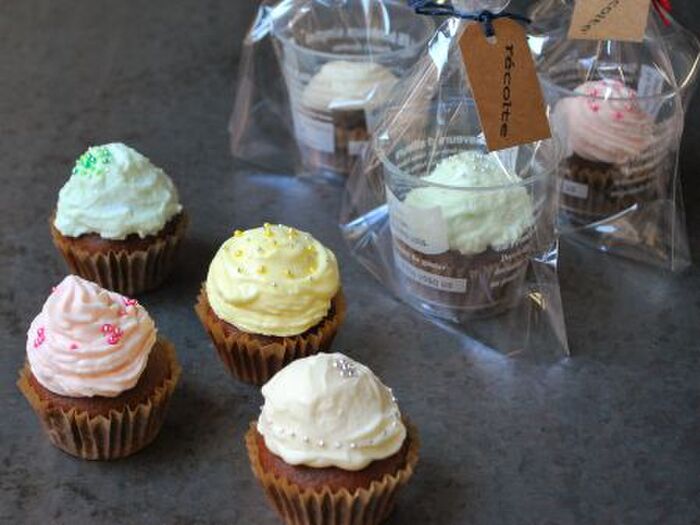 セリアのカップでクリスマスカップケーキ☆ - nyonta時々pyonta