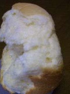 材料 ◯アイスクリーム ・生クリーム200ml ・練乳30g 1.牛乳パックに生クリームと練乳を入れる。 2.しっかりと振り混ぜて泡立てる。3.冷凍庫で3時間以上冷やし固める。 Ingredients ◯ Ice cream ・200ml fresh cream ・30gcondensed milk簡単レシピ簡単料理お