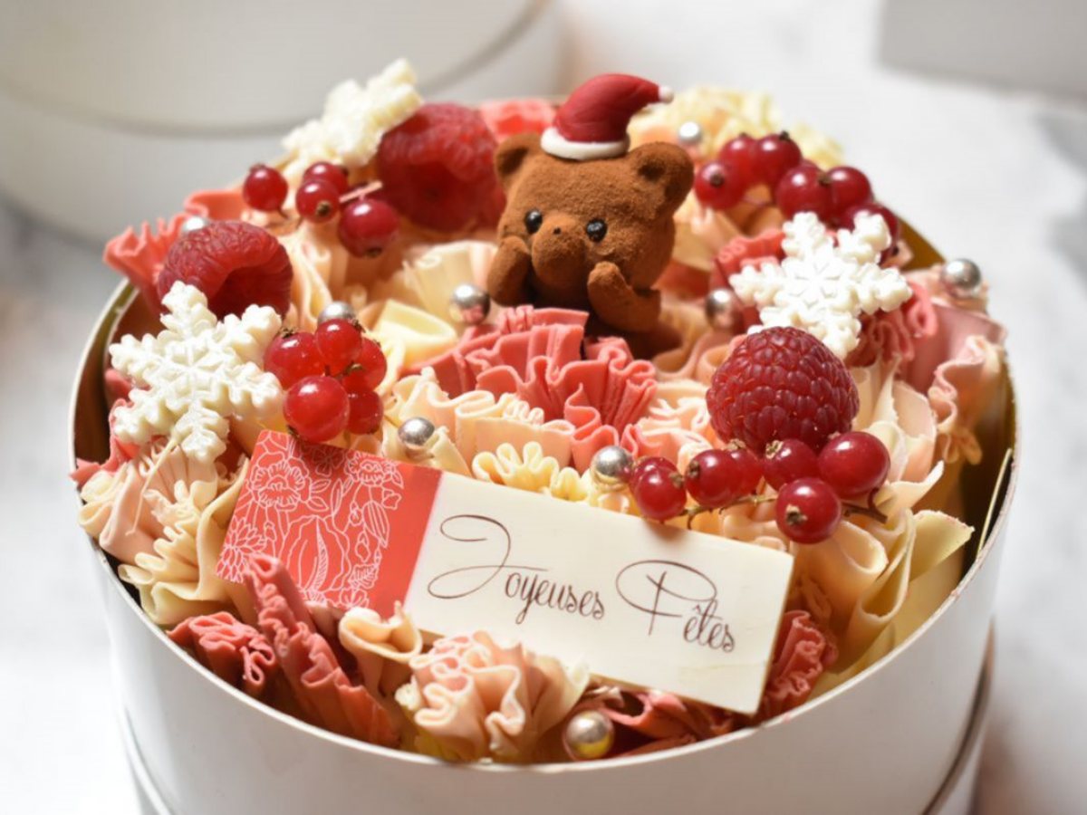 パーティにおすすめ!簡単かわいいクリスマスカップケーキ ミックス粉使用