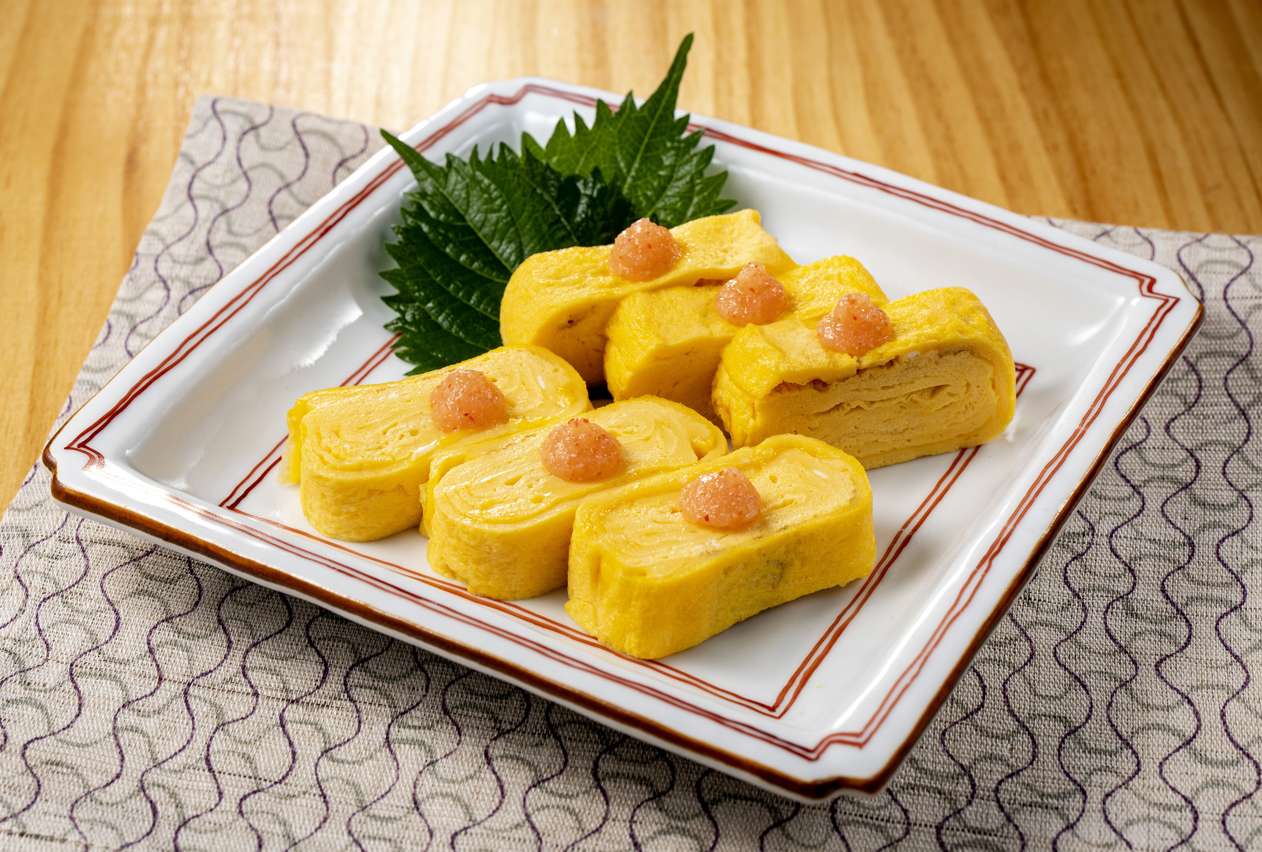 ピリ旨♪鮮やか！ 明太子と海苔の卵焼き