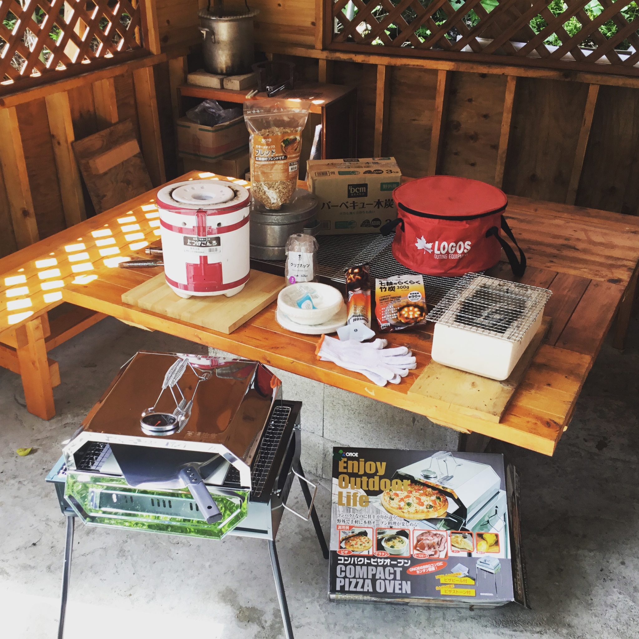 楽天市場送料無料 組立て簡単アンティークレンガ バーベキュー炉 ムライト質棚板・網付 バーベキュー炉 耐火レンガ DIYモルタルを使用しなくても組立てができます : タイルショップたまがわ