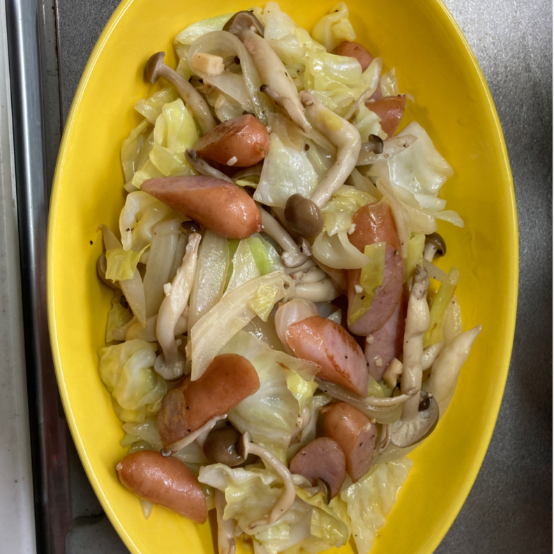 お弁当に★ブロッコリーとウインナーの炒め物