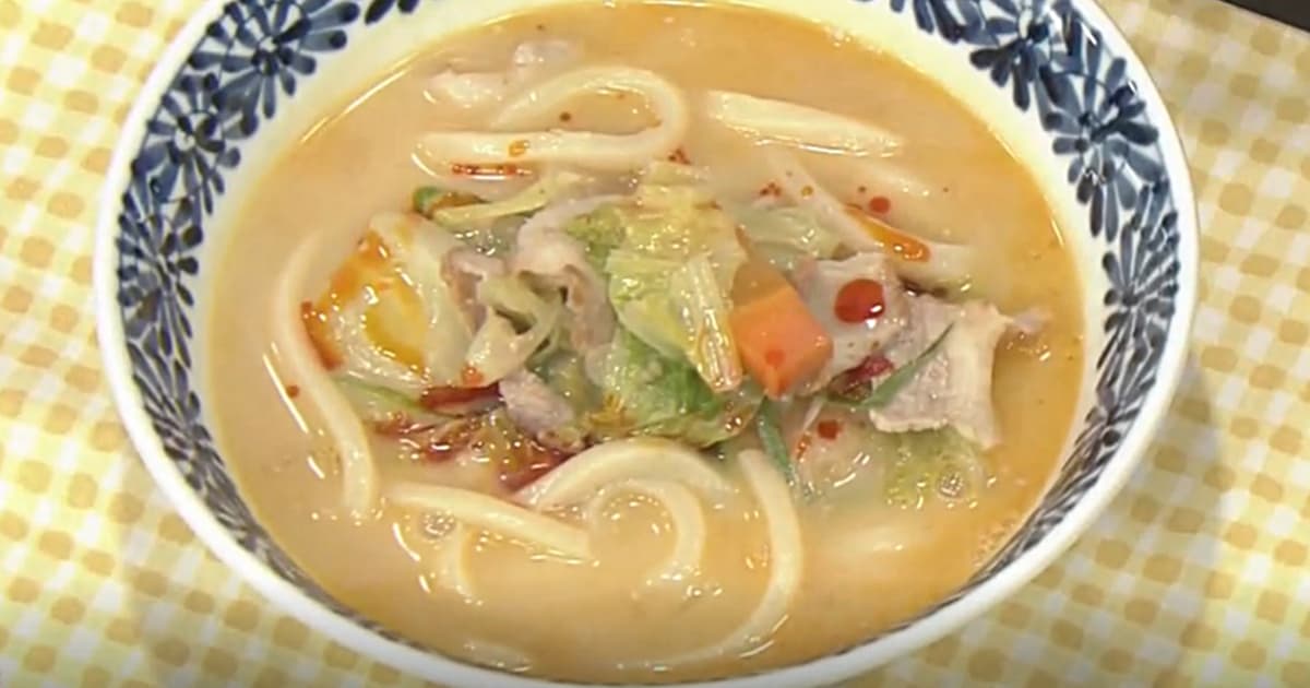 山本ゆり『 簡単！！カフェごはん 小松菜とワカメとゴマの混ぜご飯』