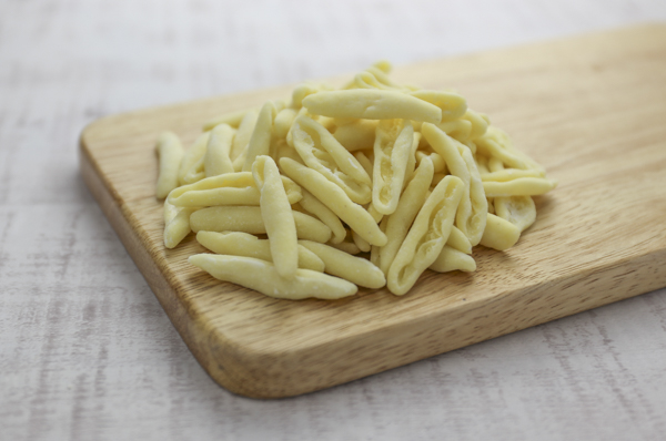 Cavatelli ai peperoni 手作りカヴァテッリと野菜ソース2種 : おいしいイタリア Tavola Giappone