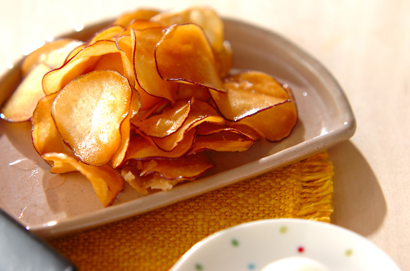 ザックザクで止まらない！ミルフィーユさつまいもチップスのレシピ・作り方Tasty