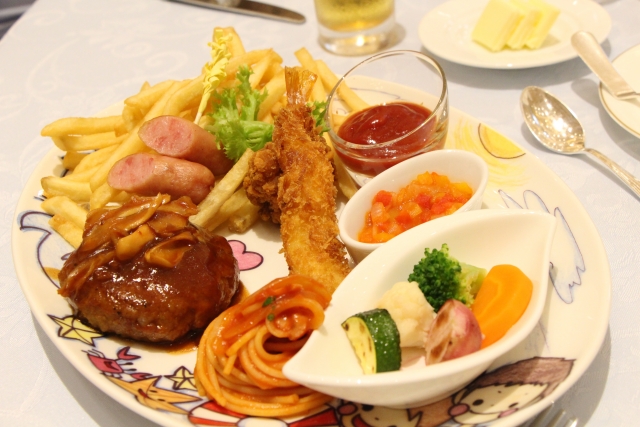 お子様カレーランチプレート