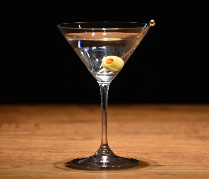 好きな人の前で飲んでない？「カクテル言葉」を知ろう - macaroni