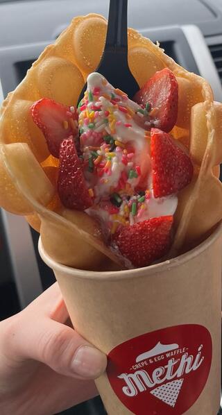 あけましておめでとうございます🎍🐉✨, 2024年の営業は, 1月6日 土 11時〜となります！,本年もどうぞよろしくお願いいたします🙇‍♀️, ・, ・,あけましておめでとうございます🎍 新年のご挨拶本年もどうぞよろしくお願いいたしますCrepe&eggwaffle METHIFacebook