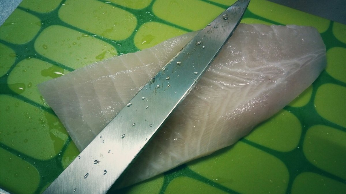 手巻き寿司用のお刺身の斬り方について - はじめまして。今度自- Yahoo!知恵袋