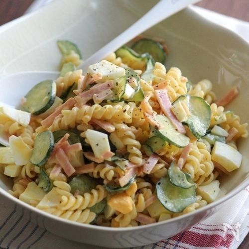 可愛いリボンマカロニサラダ