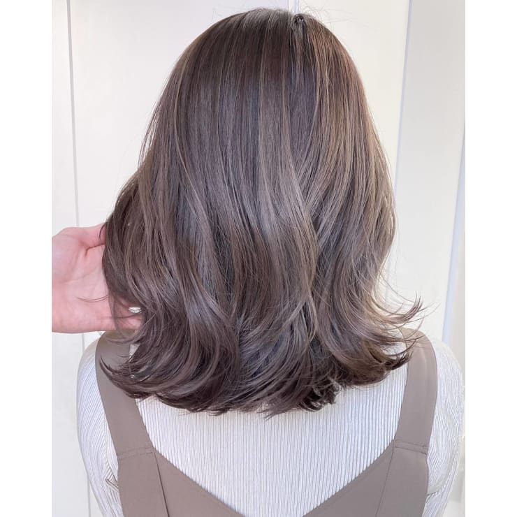 2025年版 ミルクティーカラー21選！ミルクティーベージュなど人気色をご紹介