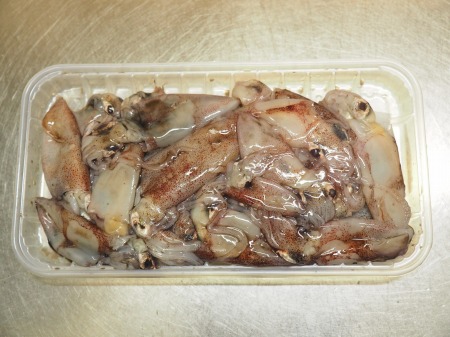 メトイカ 小イカ の丸焼きレシピ│魚、タコ、イカの七輪レシピ│七輪で作る、エコなアウトドアレシピ