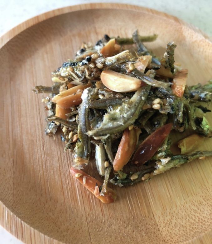 小魚アーモンド