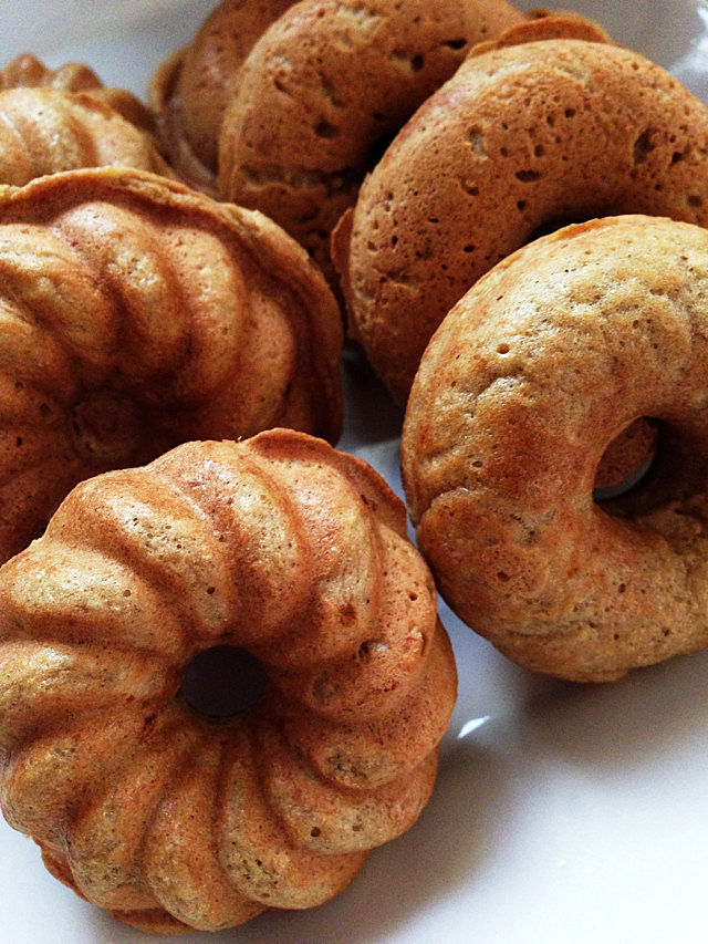 揚げない＆卵なし！材料3つの絶品焼きドーナツ！Watch