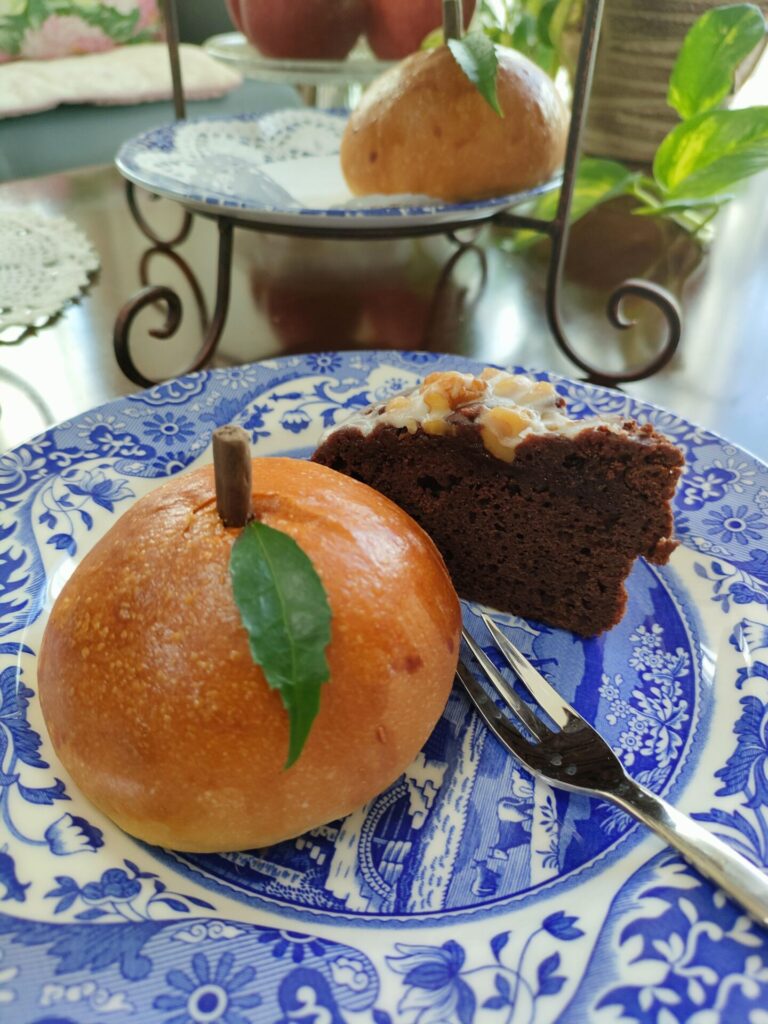 りんごの形のりんごパン、ホームベーカリーを使うレシピと作り方Fumiteaブログ~紅茶とお菓子