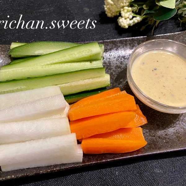 セブンイレブン「野菜スティック」再現レシピ！自家製「無限 味噌マヨ」は最強のコスパだった！まごころ365