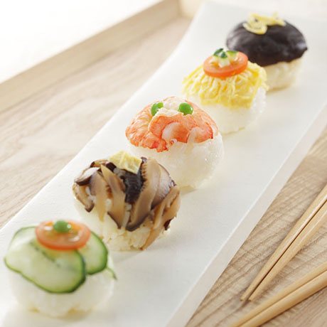 外国人が喜ぶ日本料理！簡単「手まり寿司」レシピ − ホームステイ＆留学でつくりたい！世界とつながる「和食」