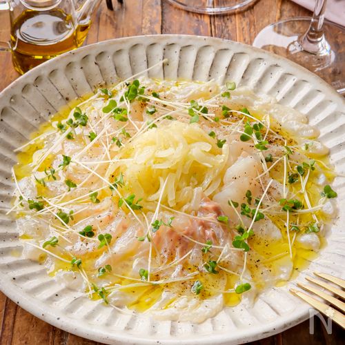 鯛のカルパッチョラビゴットソース