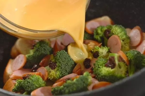 シチュー de キッシュ♪春巻きの皮で簡単！フライパンでOK☆kameyo 料理家 かめ代