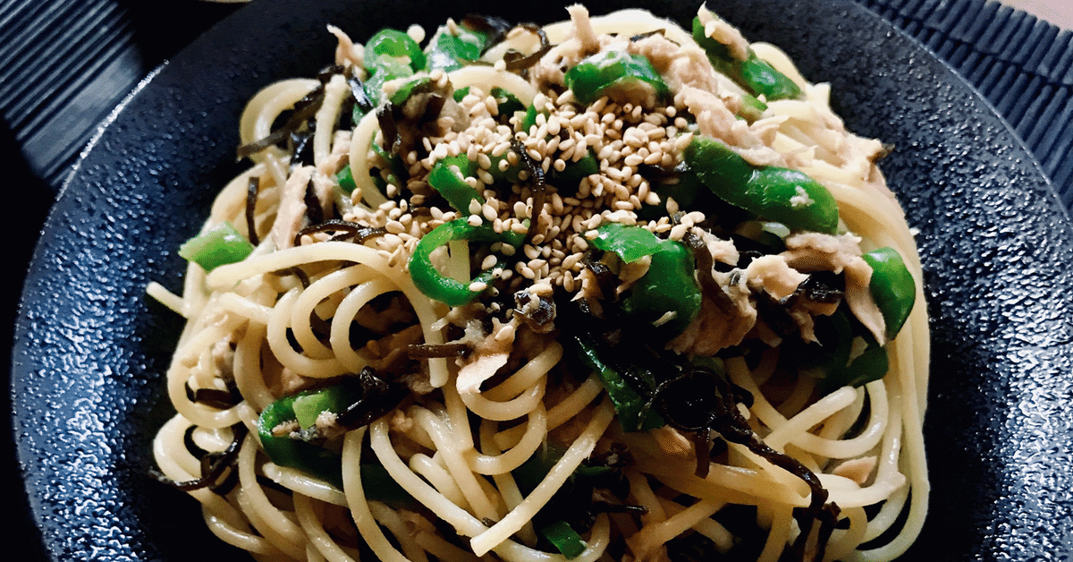 ツナと塩昆布の“無限”レンジ焼きそば