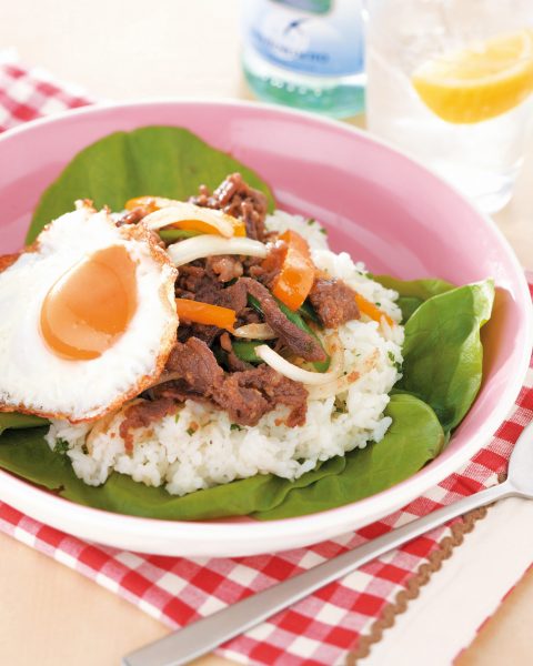 プルコギアレンジ ボリューム満点ふわとろ卵のプルコギビーフ丼