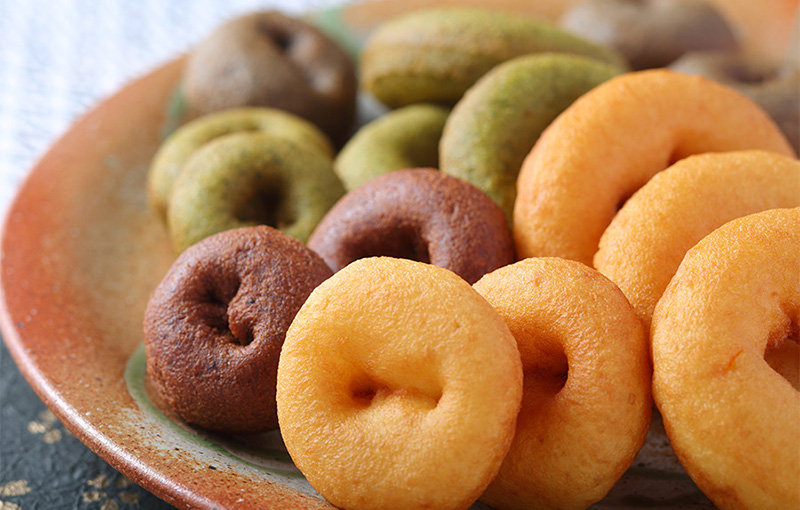 伏見稲荷の新名物？『コメダ珈琲京都伏見稲荷店』でしか食べられない 千本プリン は、ちょっと和風のプリン ^-^ お土産にもピッタリ。参拝帰りにおススメです！はっぴーシニアらいふ