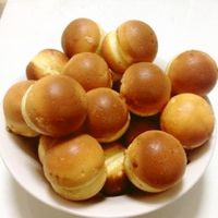たこ焼き器で簡単！ベビーカステラ作り食べるプラス