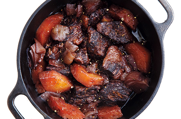 ダッチオーブンでローストビーフを作ろう！ キャンプで食べたいおすすめ飯- Campifyマガジン