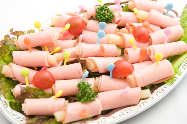 ロースハムの美味しい食べ方を教えてください│宮崎地鶏と燻製専門店スモーク・エース