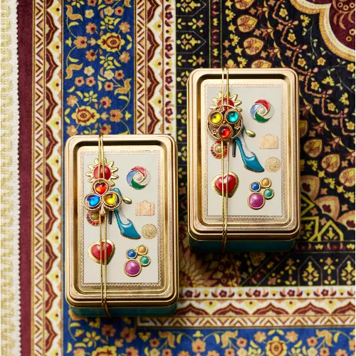 マロンクリーム」アイシングクッキー 伊勢丹新宿店で11 8から開催されるサンリオコラボイベントで販売させていただきます。よろしくお願いいたします✨❤️「FANCY SANRIO CHARACTERS -LOVELY 80's & FRIENDS-」❤️ . 11 8 水 -14 火伊勢丹新宿店本館2階=センター