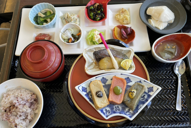 京都駅で食べるべき絶品ランチ12選！駅ナカから徒歩圏内まで - macaroni