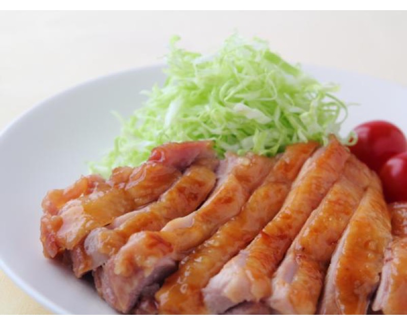 ミツカン カンタン酢 公式.てりうまチキン調理時間⏲：15分 . 下味不要！カット済みの鶏もも肉をフライパンで焼いて、「カンタン酢」を「カン・タン・すぅ～」のリズムで注ぎ入れ、てりてりになるまで煮詰めるだけ！照り焼き味でご飯がすすみます🥢 . ◇材料