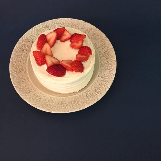 ゴロっといちごのショートケーキ！ - Room 405