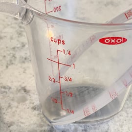 アムウェイ万能カップの量は何cc？何グラム？砂糖、小麦粉、油、米など画像で徹底解説