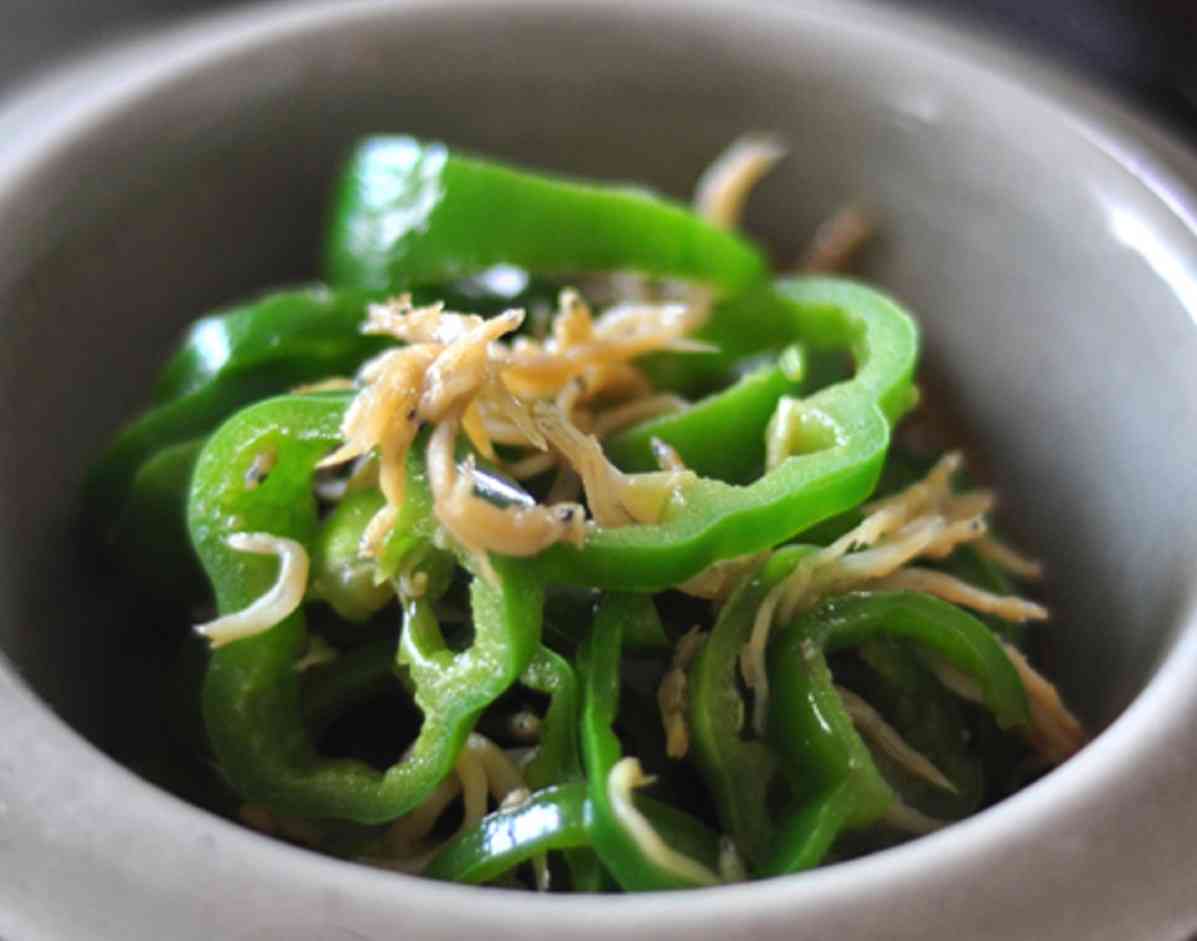 シニア向けのお手軽昼食レシピ！ピーマンで彩る栄養満点な15選 - Green Beans レシピまとめ
