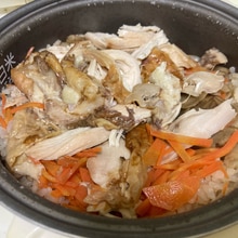 炊き込みローストチキンご飯。炊き込みとローストチキンもかなり相性がいんです!!,ローストチキンローストチキン名古屋ロティサリーチキン丸鶏チキンライスローストチキン弁当キーマカレー大曽根グルメ大曽根ランチ名古屋グルメ部名古屋グルメ旅チキンプレート油不使用低脂質高タンパクチキンドリアチキンサンド五目ご飯炊き込みご飯