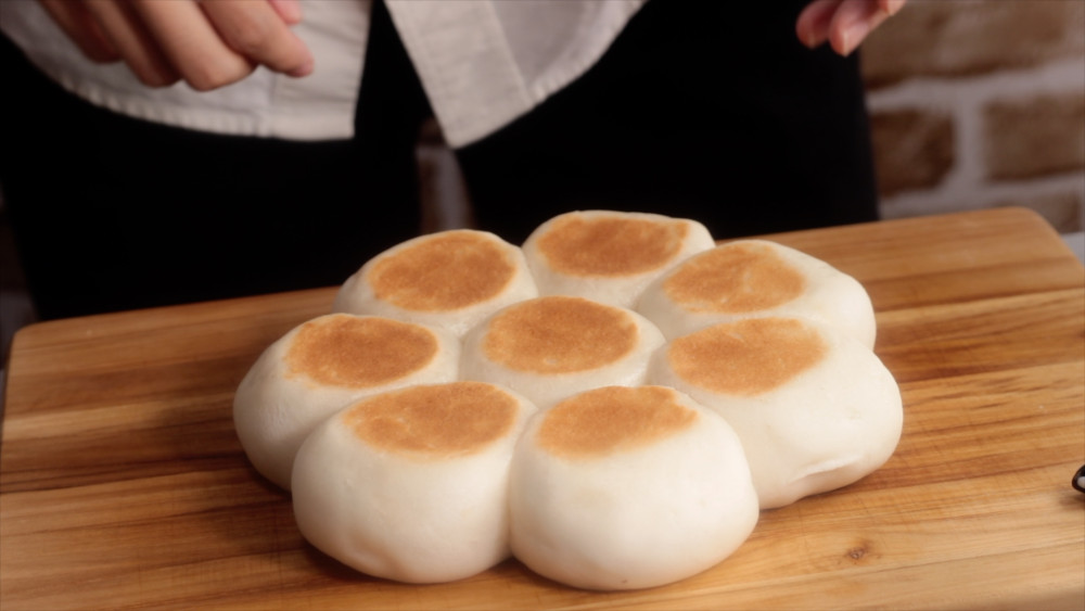 フライパンで簡単「米粉ちぎりパン」外はカリッ、中はもっちり！ 沼津りえの米粉レシピ 1kufura クフラ 小学館公式