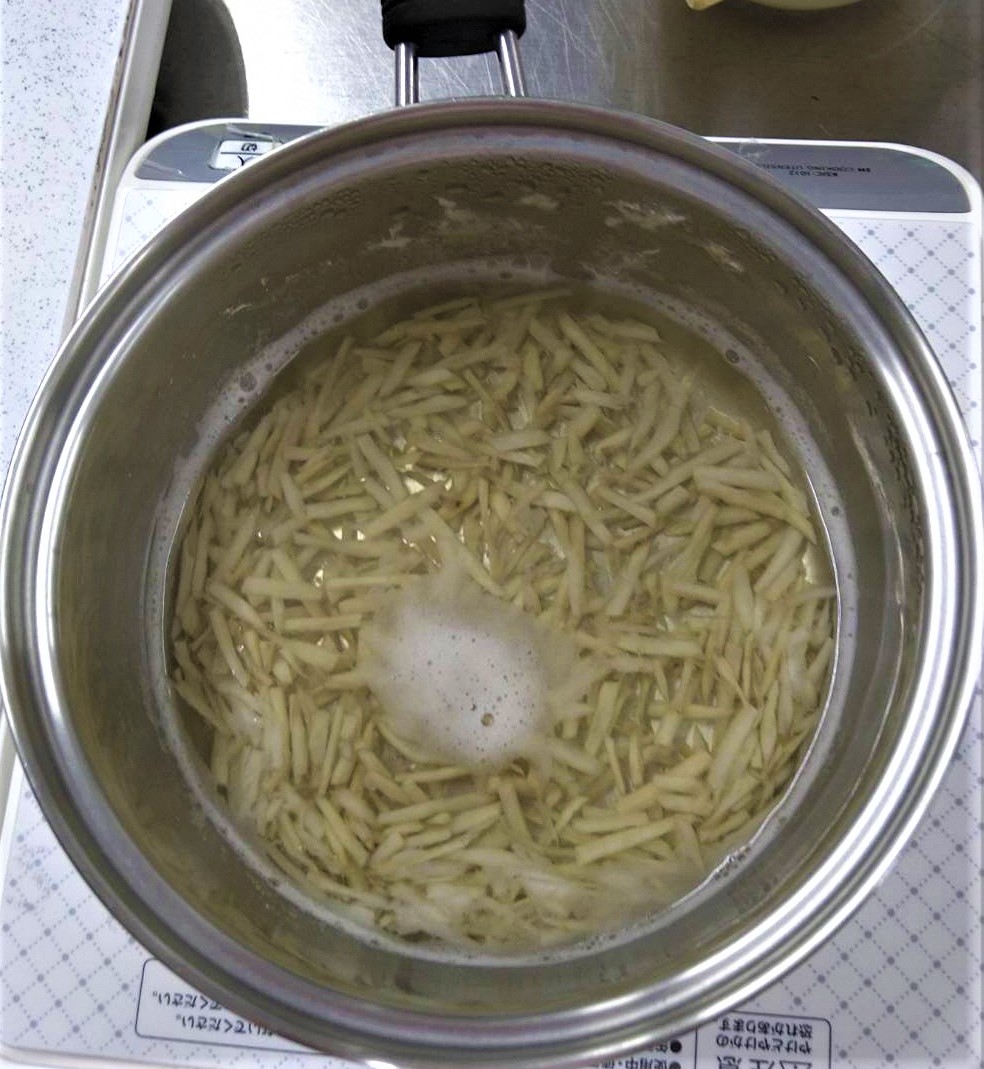 ごぼうの煮物を煮る方法とコツ 万能 煮汁の割合8：1：1煮物レシピと調味料の割合